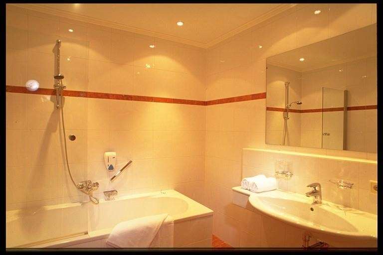 Hotel Neue Post Зельден Номер фото